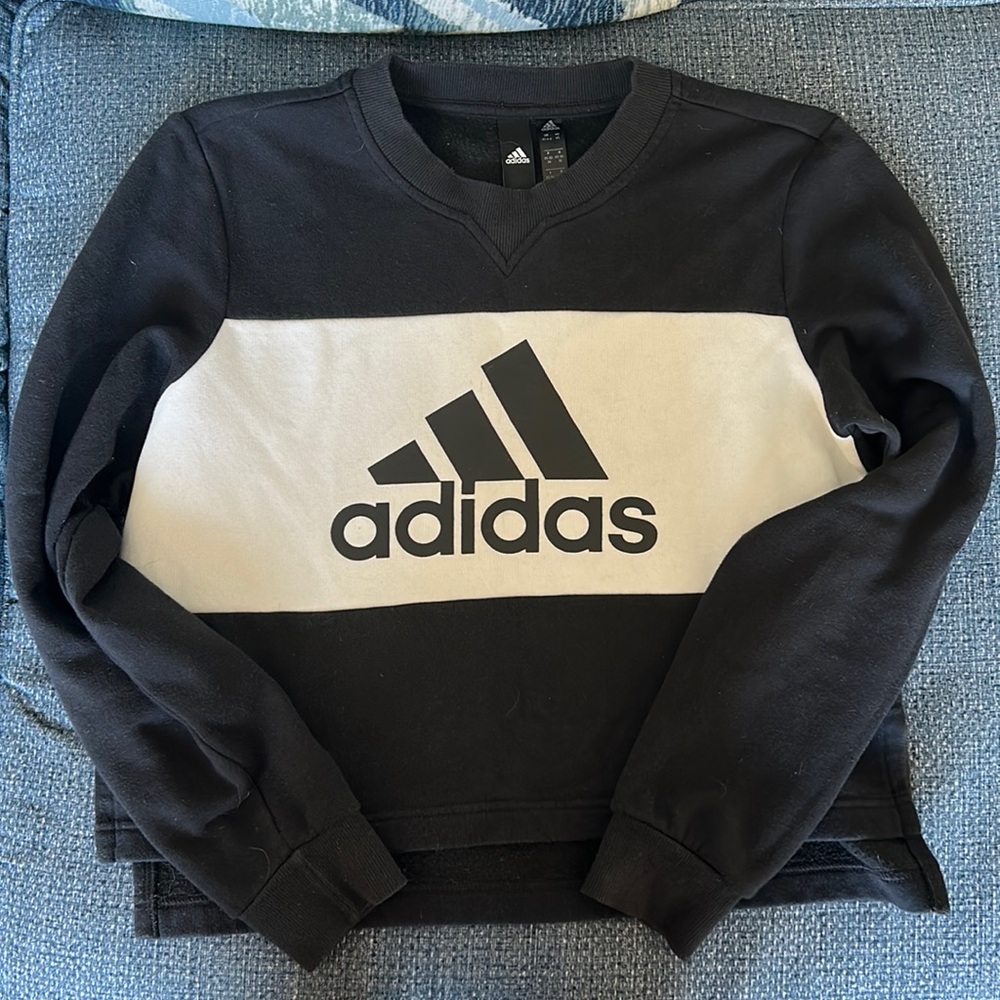 Adidas crewneck
